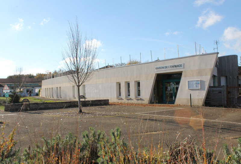 photo extérieur de la maison de l'enfance